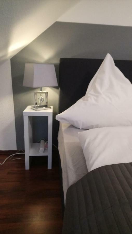 Ferienwohnung Mit 2 Schlafzimmern Und Parkplatz Erfurt Luaran gambar